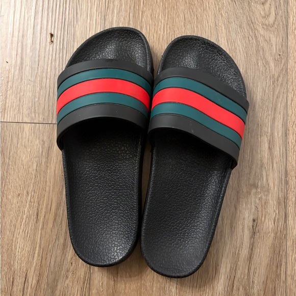 Gucci Black Sandals with Red and Green Stripes - Picture 7 of 8